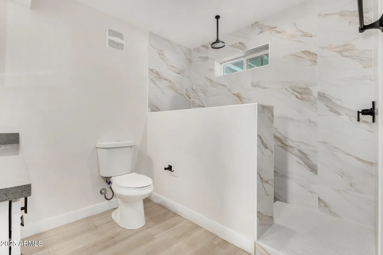 4530 W Paradise Dr, Glendale, AZ 85304