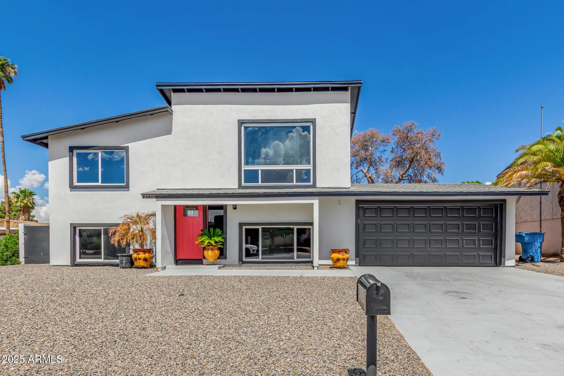 4530 W Paradise Dr, Glendale, AZ 85304