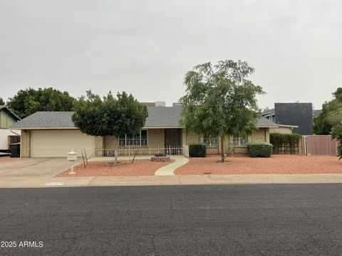 4530 W Paradise Dr, Glendale, AZ 85304