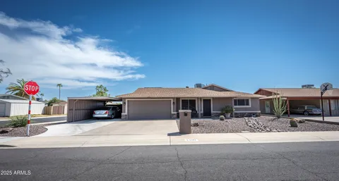 4530 W Paradise Dr, Glendale, AZ 85304