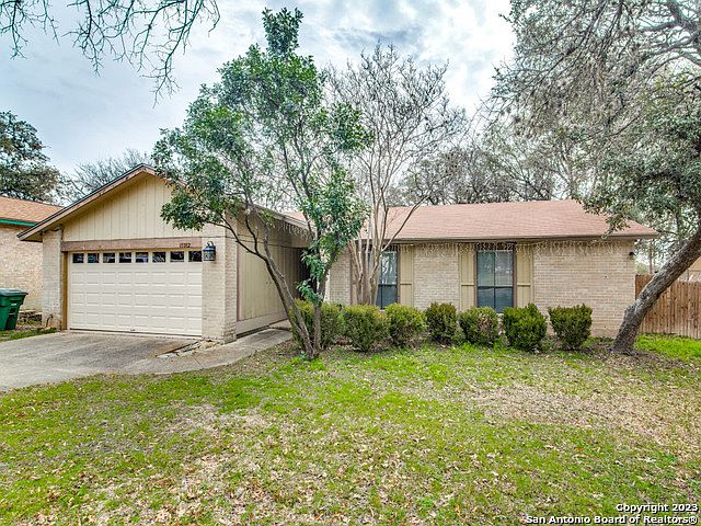 15302 PEBBLE PATH, San Antonio, TX 78232