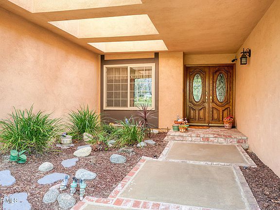 19128 Kingsbury St, Porter Ranch, CA 91326