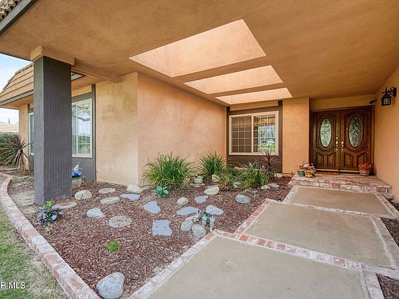 19128 Kingsbury St, Porter Ranch, CA 91326