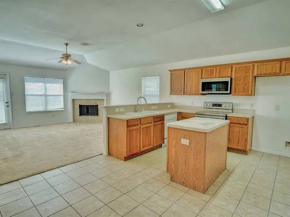 2510 Ocean Key Dr, La Marque, TX 77568