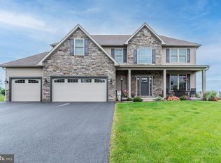 5999 Gabrielle Ln, Chambersburg, PA 17202