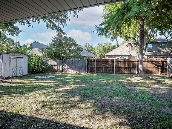 5341 Fort Concho Dr Fort Worth, TX 76137